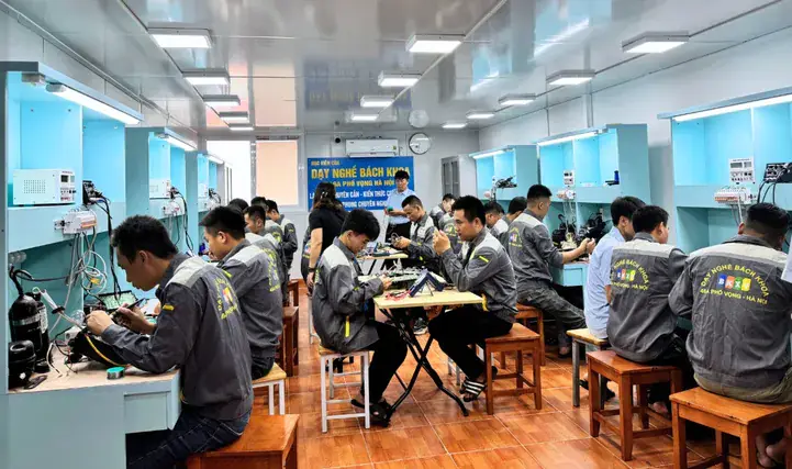 Lớp thực hành thực chiến